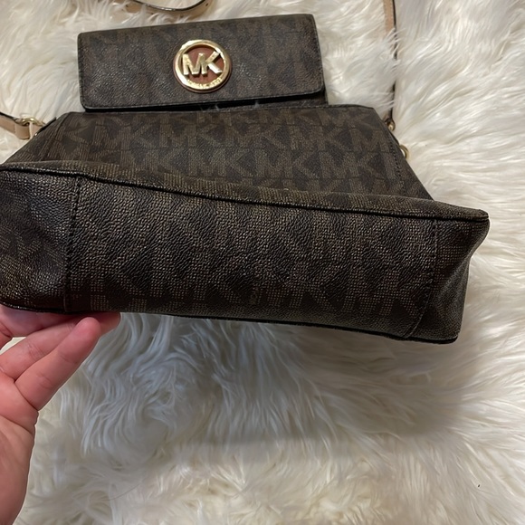 Michael kors purse and wallet set - Picture 4 of 16